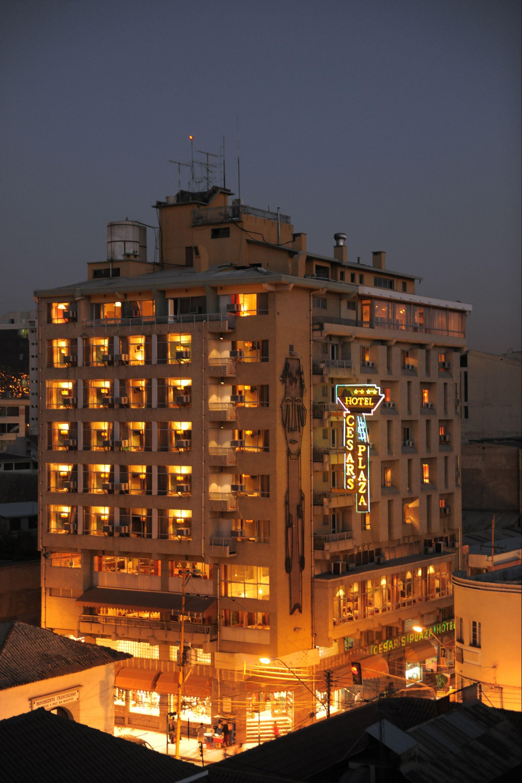 Cesar'S Plaza Hotel Cochabamba Exterior photo